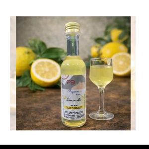 imagem do produto Limoncello Artesanal Premium Licor Fino de limão siciliano  Mini 50 ml