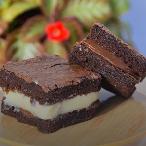 imagem do produto Sanduíche de Brownie • Ninho