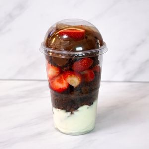 imagem do produto Duo com Morango ou Uva - Copo Brownie