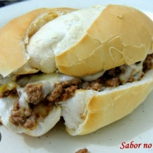 imagem do produto PÃO COM CARNE E QUEIJO