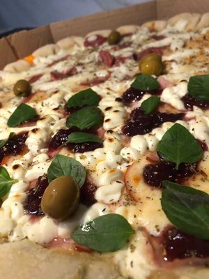 imagem do produto pizza familia + refrigerante