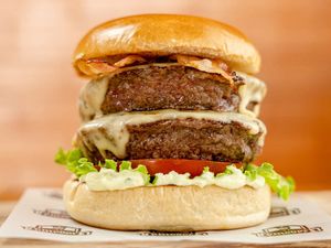 imagem do produto Comodoro Burguer