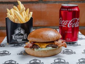 imagem do produto Smash Bacon Burguer + Porção de fritas + Bebida