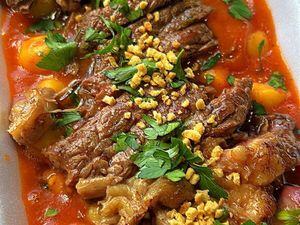 imagem do produto Nhoque com contra filé ao molho a pomodoro.