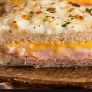 imagem do produto Misto de frango com queijo e legumes