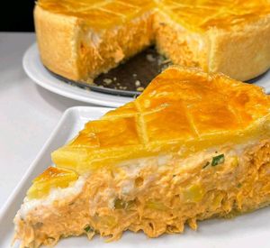 imagem do produto Fatia de empadão de frango com requeijão