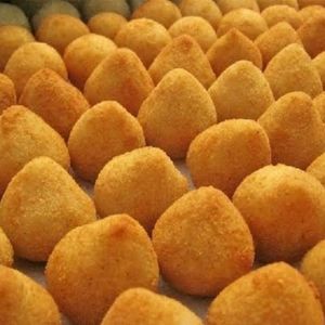 imagem do produto Coxinha de frango Tamanho Festa 100 unidades 