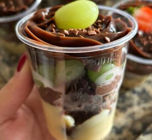 imagem do produto Copo da felicidade de brownie com uva