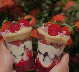 imagem do produto Copo da felicidade morangoland