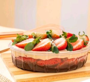 imagem do produto Delícia brigadeiro com morango e chantininho de chocolate