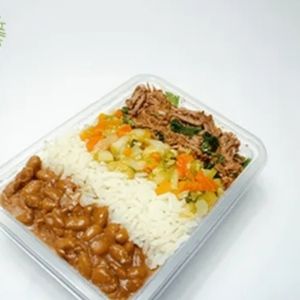 imagem do produto CARNE DESFIADA COM LEGUMES *500* ml.