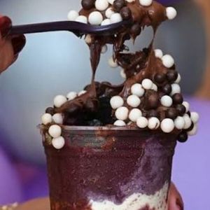 imagem do produto Frozen choco balls! 300 ml crocante 
