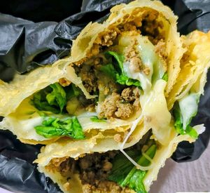 imagem do produto Carne c/Queijo e Rúcula