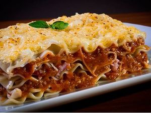 imagem do produto Lasanha bolonhesa ou queijo ou queijo com presunto 