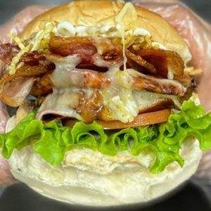 imagem do produto X-frango com bacon e catupiry 