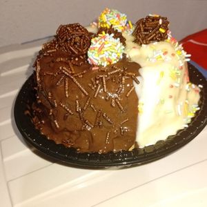 imagem do produto Mini Bolo vulcão Dois Sabores