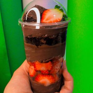 imagem do produto Copo brigadeiro, brownie e morango 