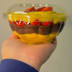 imagem do produto Travessa morango e maracujá 