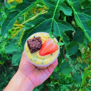 imagem do produto Copo maracujá, brownie e morango 
