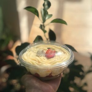 imagem do produto Travessa suspiro e morango 