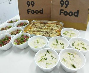 imagem do produto Lasanha bolonhesa para 06 pessoas + arroz + salada