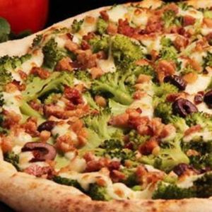 imagem do produto Brócolis com bacon e alho frito 1/2