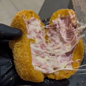 imagem do produto Bomba de presunto e queijo 