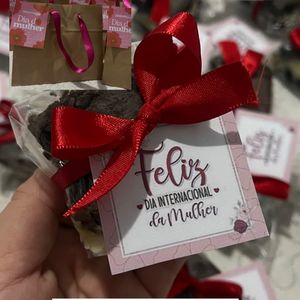 imagem do produto brownie especial dia das mulheres + sacola para presente 