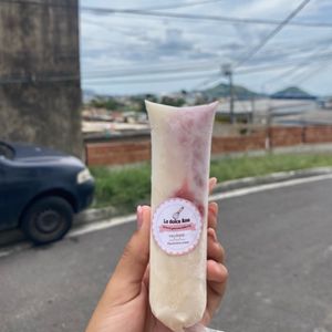 imagem do produto Sacolé gourmet ninho c/ geleia de morango 