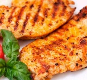 imagem do produto Filé de frango grelhado+ batata frita+suco de manga natural de 300ml