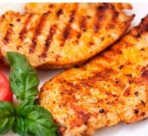 imagem do produto Filé Frango grelhado+batata frita e suco  natural de goiaba de 300ml