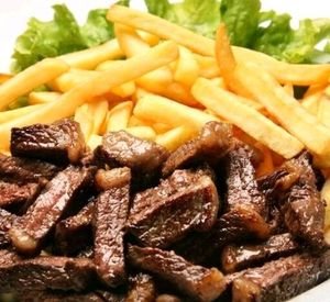 imagem do produto Contra filé em tiras + batata frita e suco natural de goiaba de 300ml