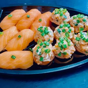 imagem do produto Combo Djo especial e niguiris 14 peças 