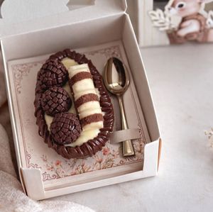 imagem do produto OVO DE COLHER KINDER BUENO TAMANHO M