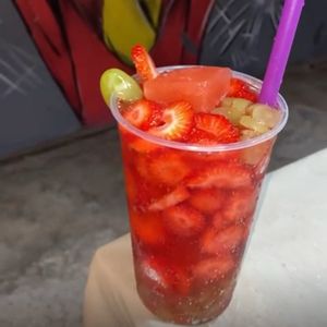 imagem do produto GIN COM FRUTAS 🥴