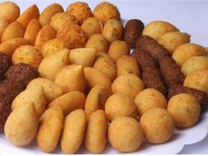 imagem do produto Na Compta 200 Fritos 20g Sortidos Vc Leva+50