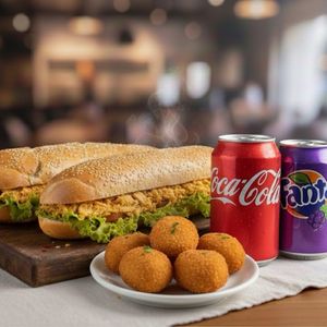 imagem do produto Combo Casal Frango Defumado com Cream Cheese + 4 Bolinhos de Costela + 2 Refri Lata