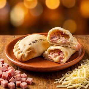 imagem do produto Empanada de Mussarela c/ Presunto 140 G Unid.