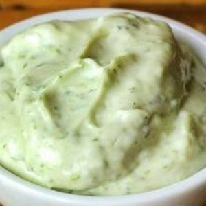 imagem do produto Molho verde de Alho artesanal da casa 