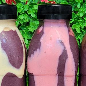 imagem do produto AÇAI BATIDO COM CREME DE MORANGO 500 ML