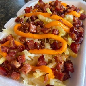 imagem do produto Batata com cheddar, bacon e queijo