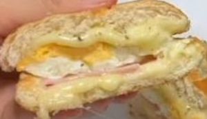 imagem do produto Pao bola, queijo, presunto e ovo frito