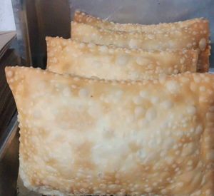 imagem do produto Pastel De Frango (22cm) escolha 2 complementos grátis