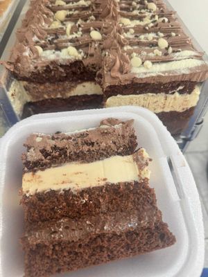 imagem do produto Fatia de mousse de ninho com chocolate