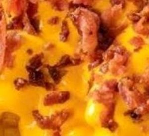 imagem do produto Fritas com bacon e cheddar (M)