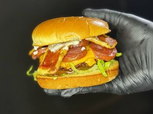 imagem do produto Cinderela Burguer - ( Hambúrguer Arteanal )