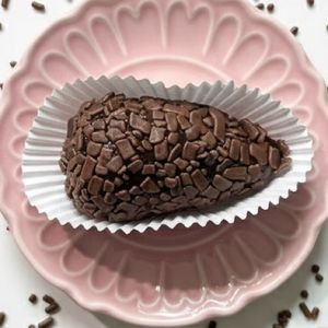 imagem do produto Coxinha de brigadeiro com morango 