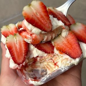 imagem do produto Pavê ninho com morango 