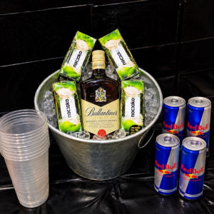 imagem do produto Combo de Balentine’s c/ energético Red Bull