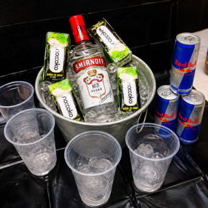 imagem do produto Combo de Smirnoff c/energético Red Bull